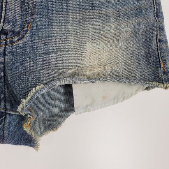 Aritzia Talula Vintage Wash Raw Hem High Rise Shorts 27 - Picture 4 of 9